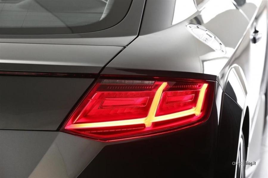 Детали экстерьера Audi TT Coupe Nuvolari 2.0 TDI Ultra (8S) 2014 года  (фото 3 из 13)